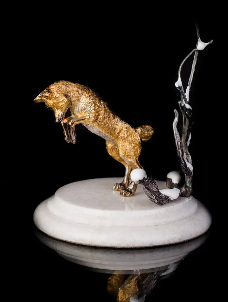 statuette
