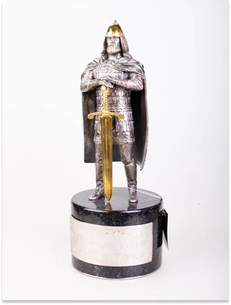 statuette